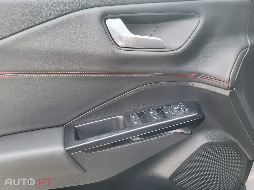 Ford Puma 1.0 EcoBoost mHEV ST-Line