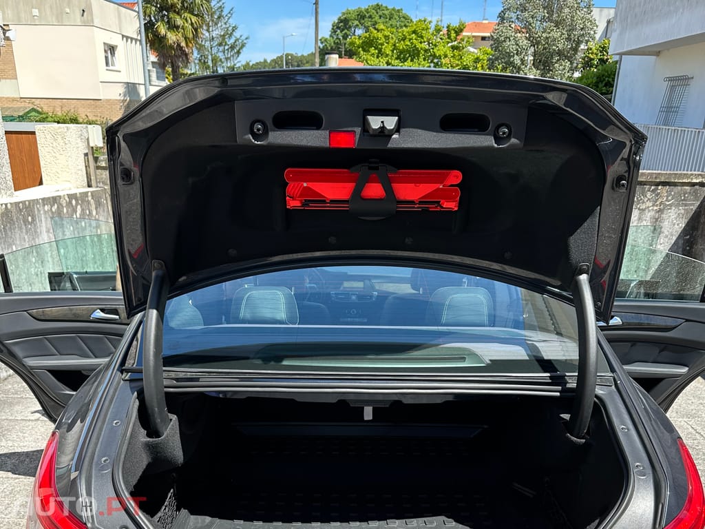 Mercedes-Benz CLS 350 CDi BlueEfficiency