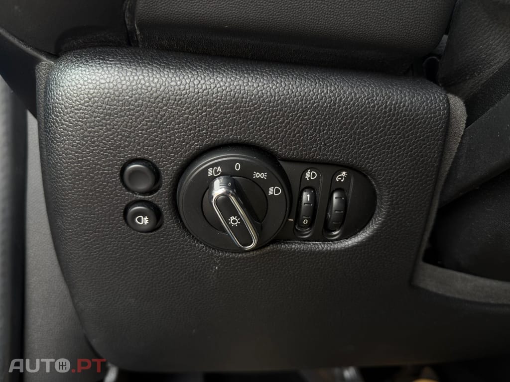 MINI Cooper Cooper Resolute Edition Auto