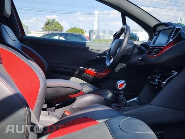 Peugeot 208 1.6 THP GTi