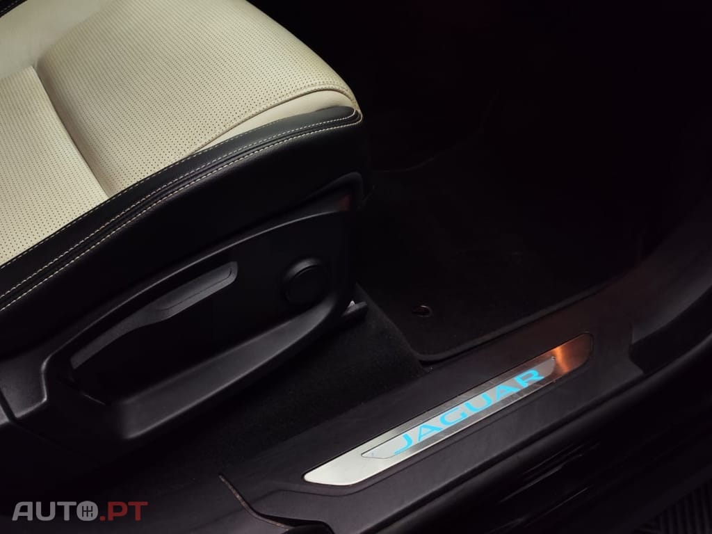 Jaguar F-Pace 2.0 i4D Portfolio AWD Aut.