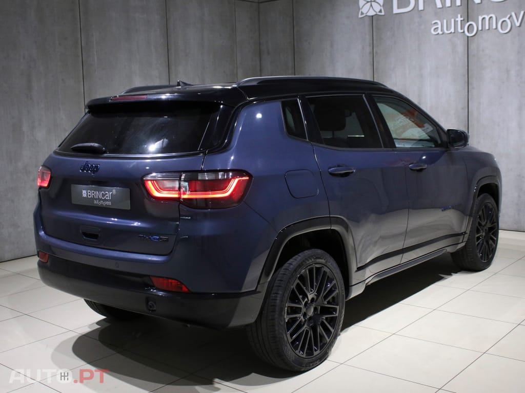 Jeep Compass 1.3 T4 4xe Auto S