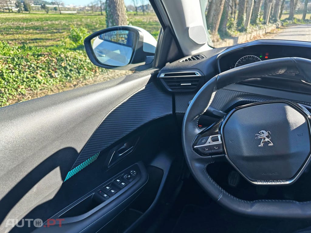 Peugeot 208 1.2 PureTech Allure
