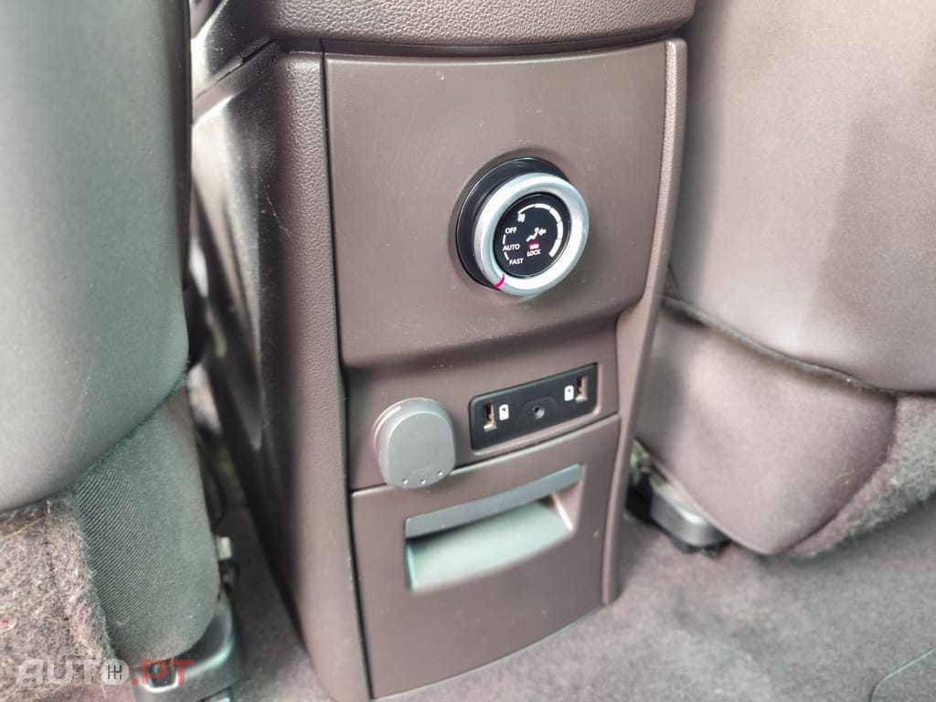 Renault Espace 1.6 dCi Initiale Paris EDC