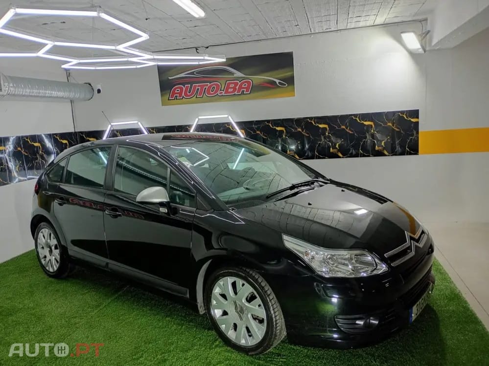 Citroën C4 1.6 HDi Exclusive — fotografia 11