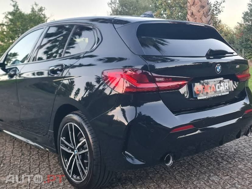 BMW 118 d Pack Desportivo M