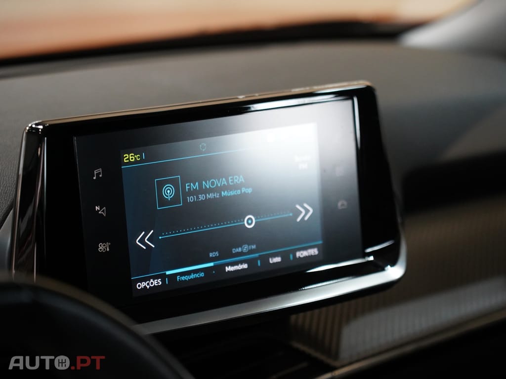 Peugeot E-2008 50 kWh Active