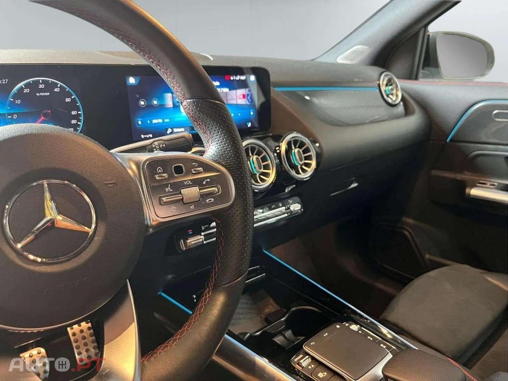 Mercedes-Benz GLA 250 e AMG LINE