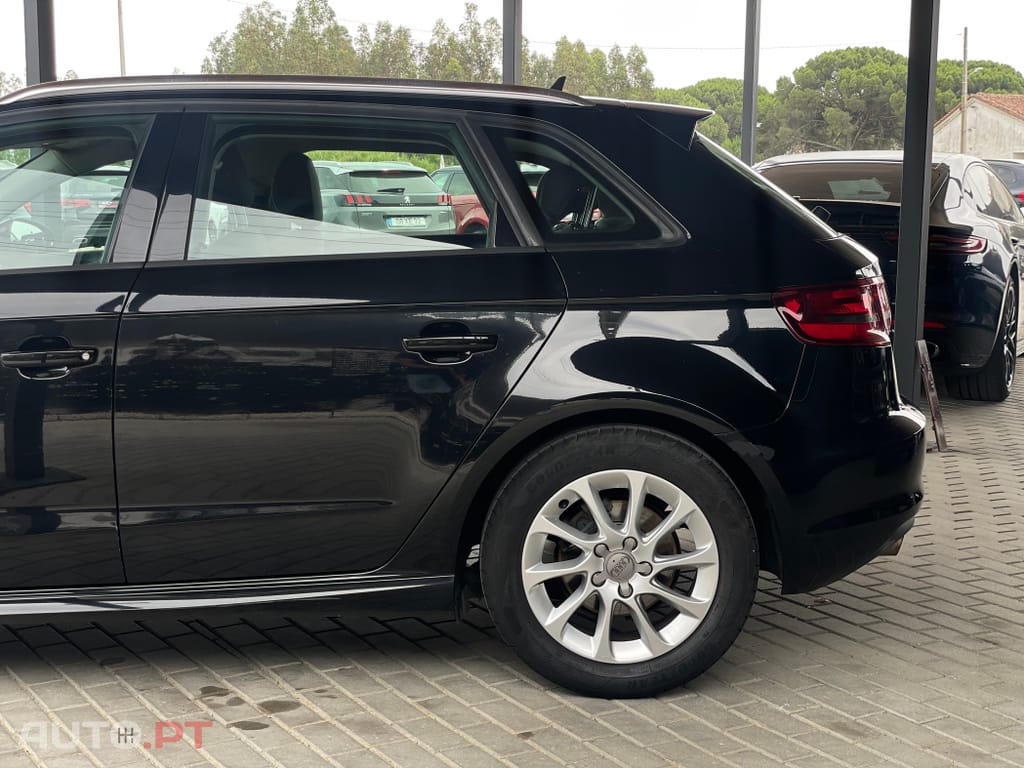 Audi A3 Sportback 1.6 TDi Attraction Ultra