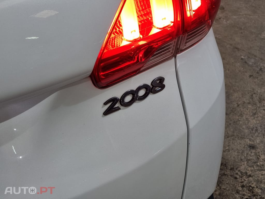 Peugeot 2008 1.6 BlueHDi Allure