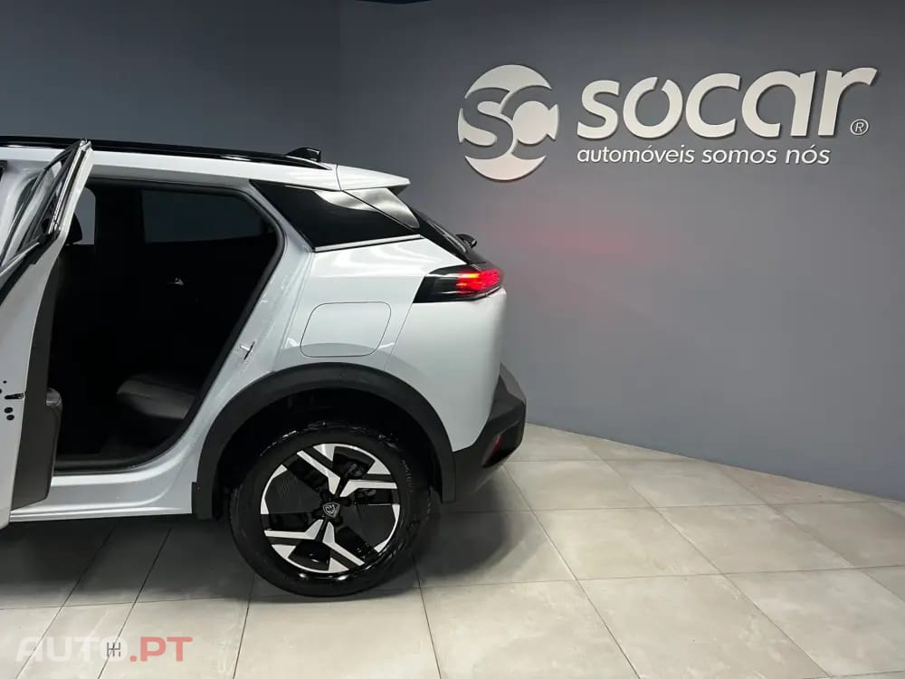 Peugeot 2008 1.2 Hybrid Allure e-DCS6