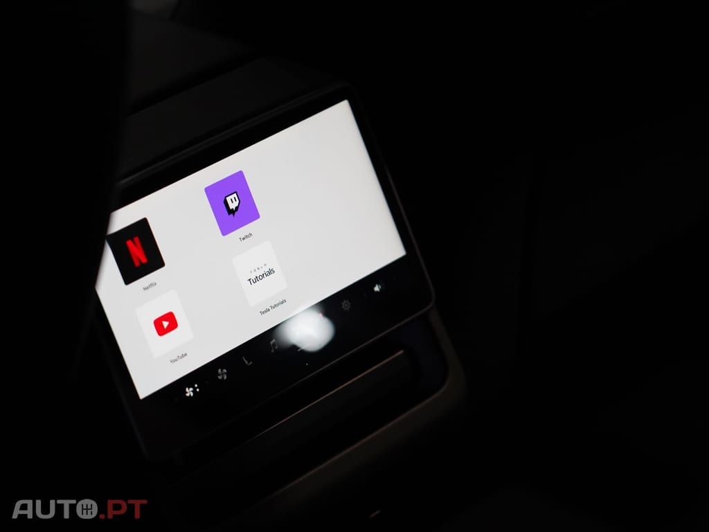 Tesla Model 3 Tração Traseira