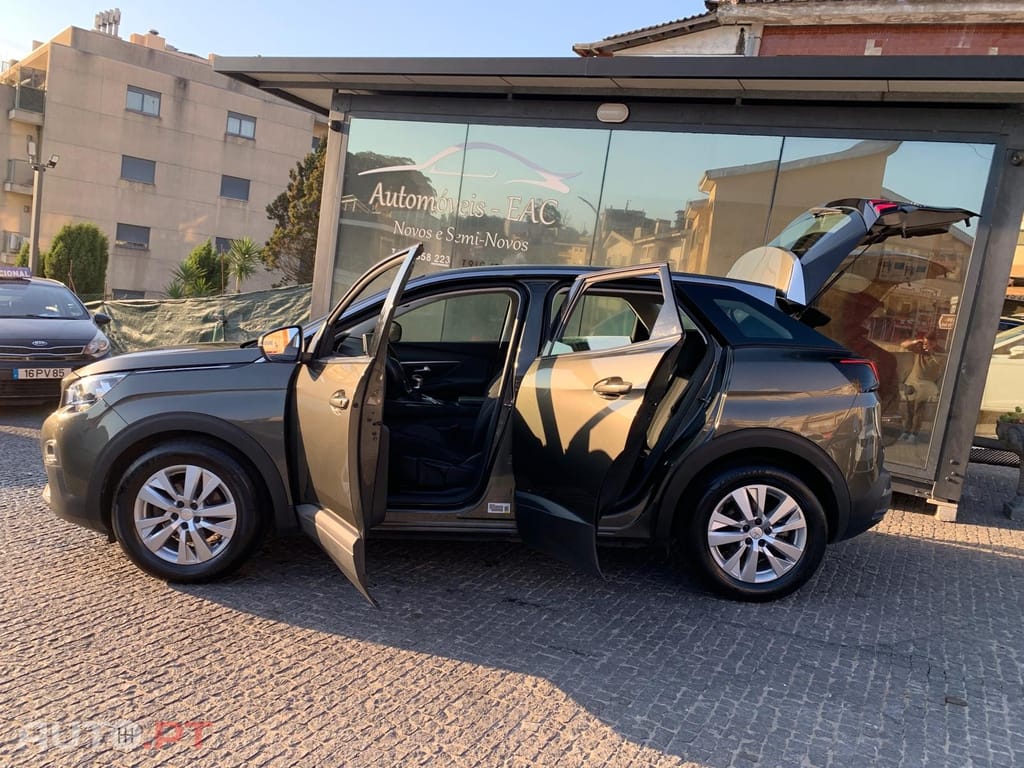 Peugeot 3008 1.5 BlueHDi Active