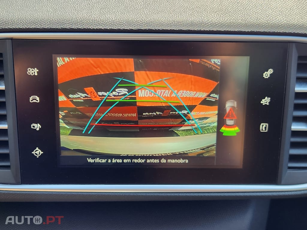 Peugeot 308 1.6 BlueHDi Style J17