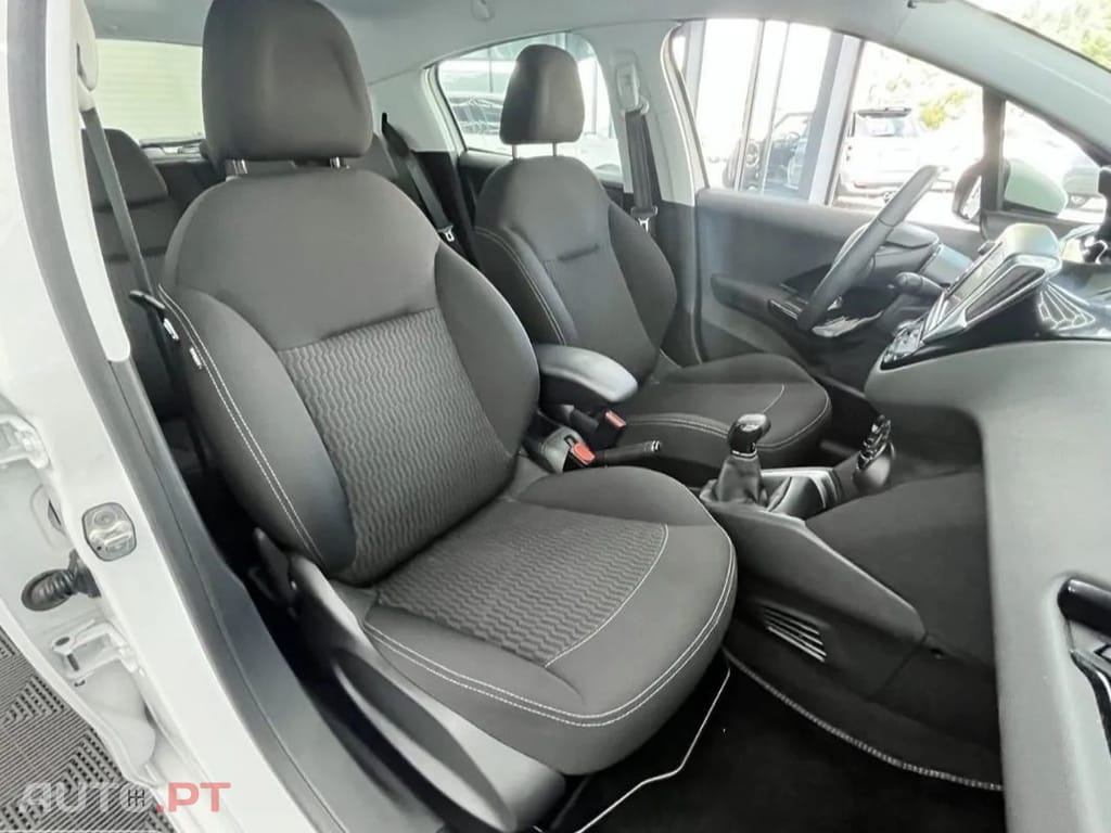 Peugeot 208 1.2 PureTech Active