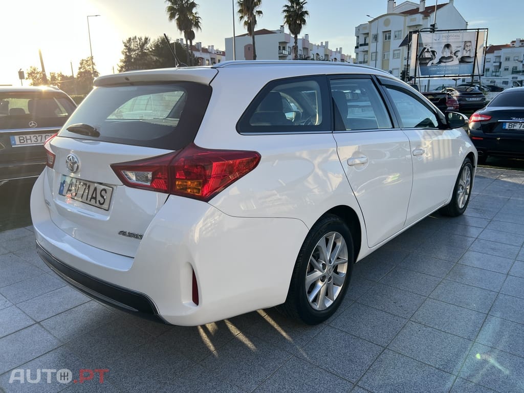 Toyota Auris 2.0 D-4D Comfort