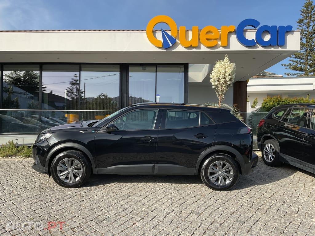 Peugeot E-2008 50 kWh Active