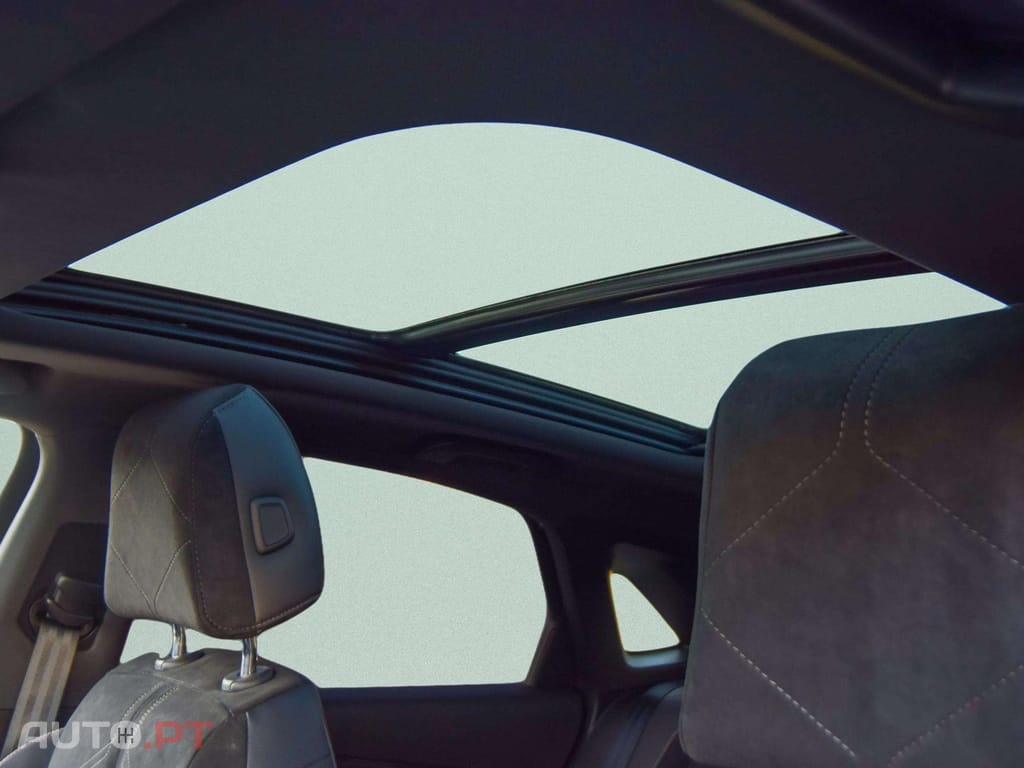 DS DS7 E-Tense Performance Line+