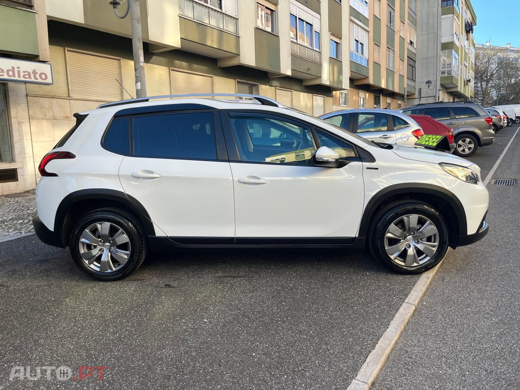 Peugeot 2008 1.5 BlueHDi Signature