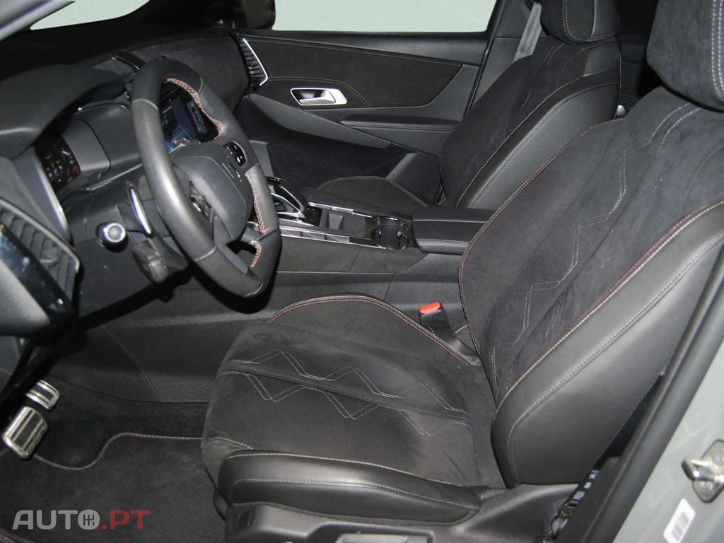 DS DS7 E-Tense Performance Line