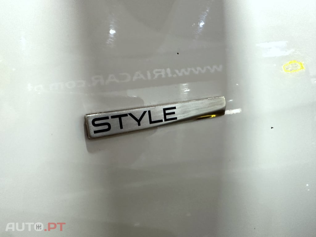 Peugeot 108 108 1.0 VTi Style