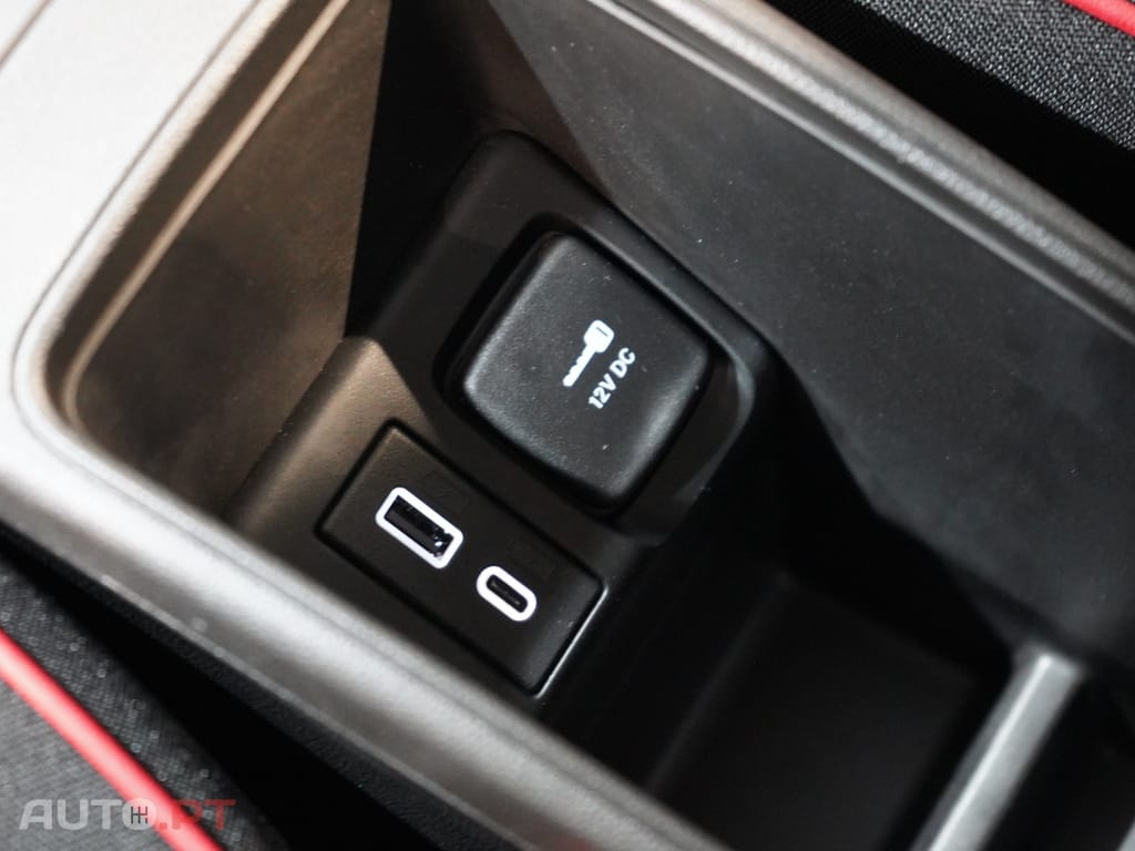 Fiat 500e Berlina Série 4 42 kWh (Red)