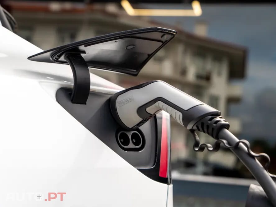 Tesla Model 3 Standard Range Plus RWD