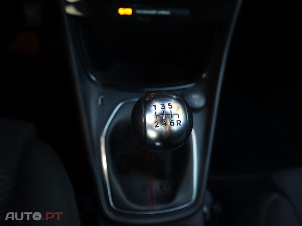 Ford Puma 1.0 EcoBoost MHEV ST-Line