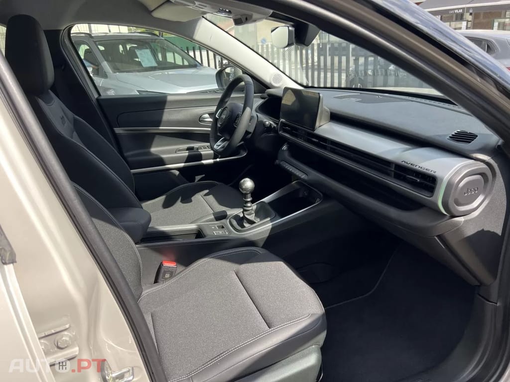 Jeep Avenger 1.2 GSE T3 Summit