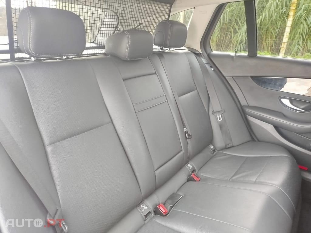 Mercedes-Benz C 200 (BlueTEC) d Station 7G-TRONIC AMG Line