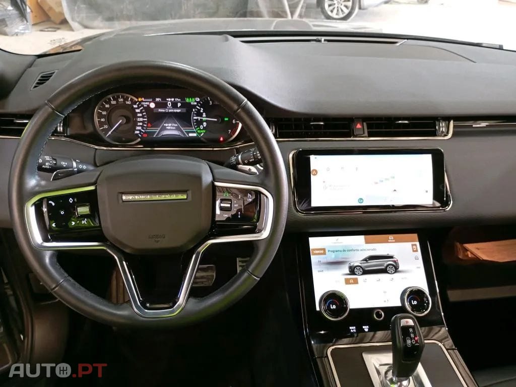 Land Rover Evoque 1.5 P300e AWD R-Dynamic S Auto