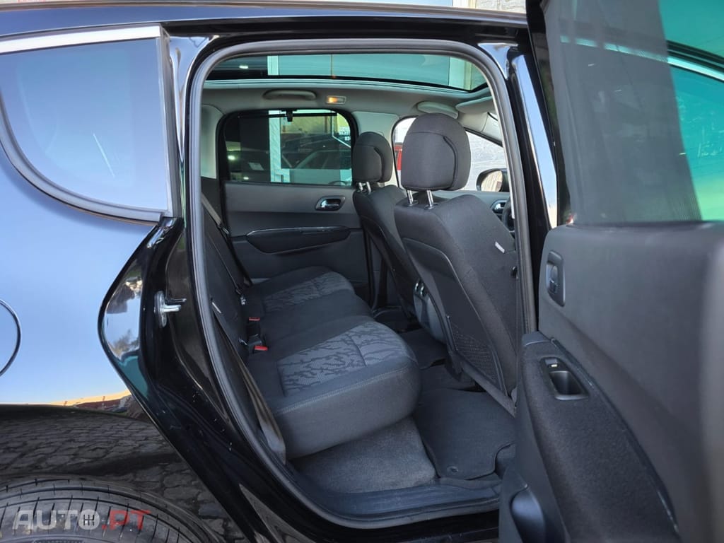 Peugeot 3008 1.6 HDi Premium