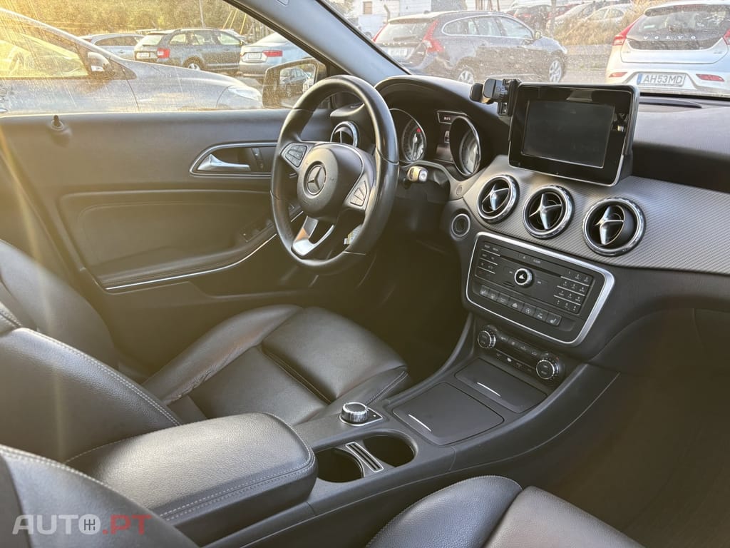 Mercedes-Benz GLA 220 d
