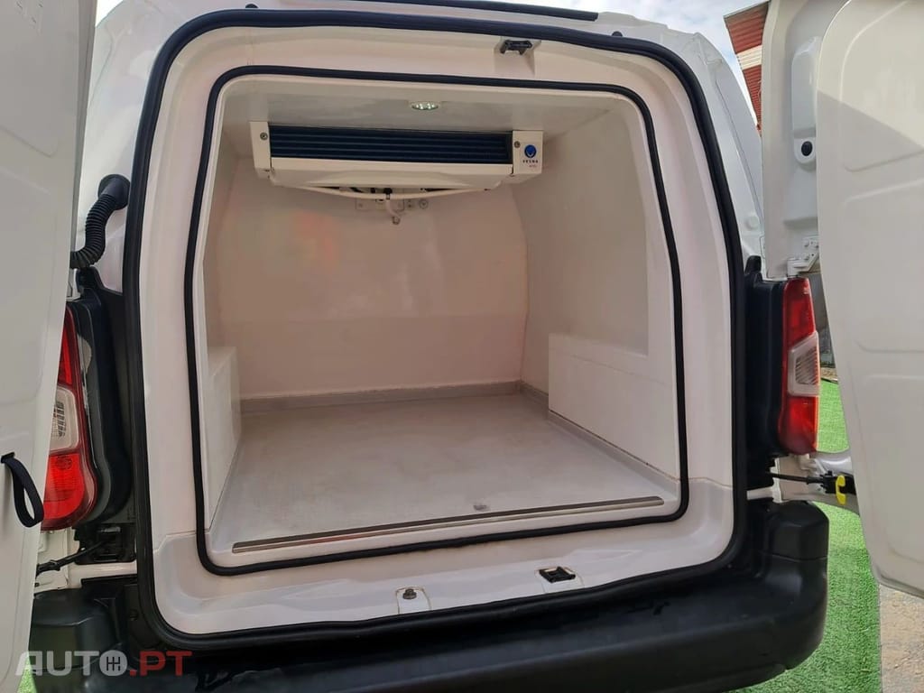 Peugeot Partner FRIGORIFIQUE 650 KG BLUEHDI 75 BVM5 PRO