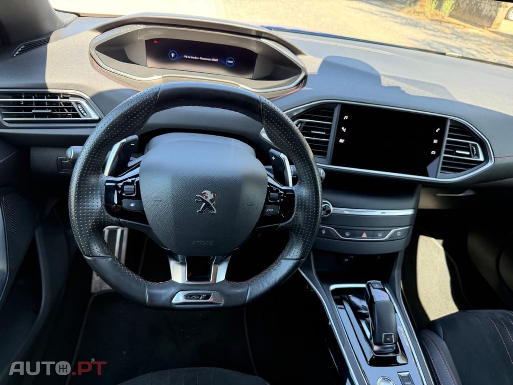 Peugeot 308 1.2 PureTech Allure Full LED EAT8