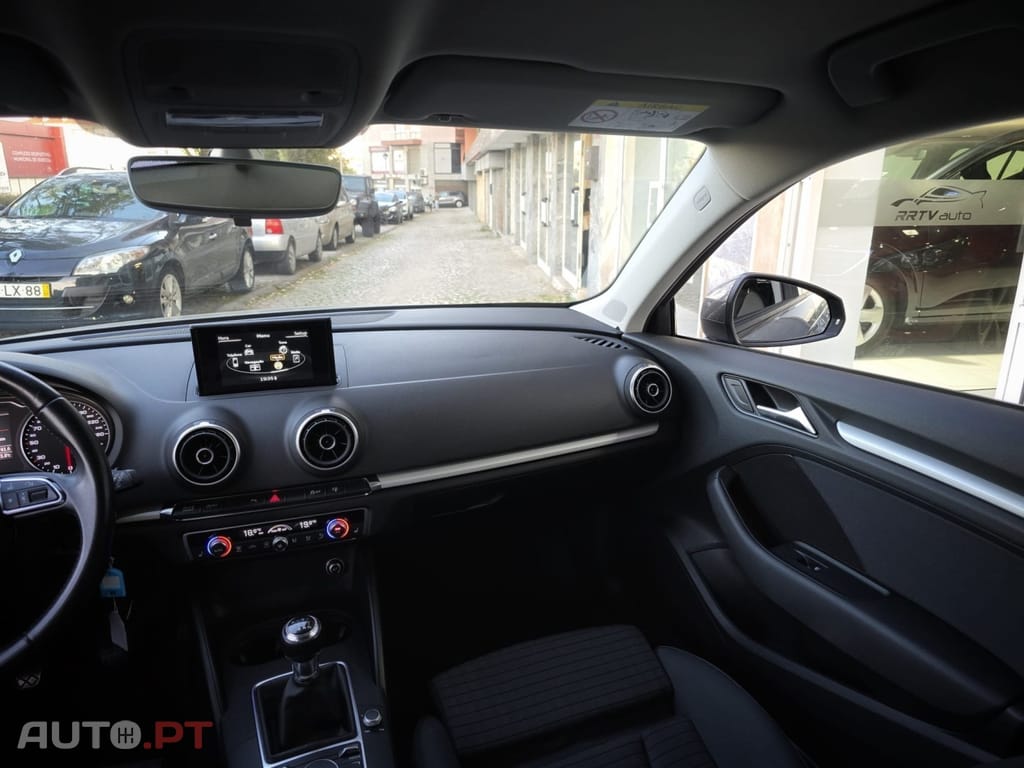 Audi A3 Sportback 1.6 TDI Attraction Ultra