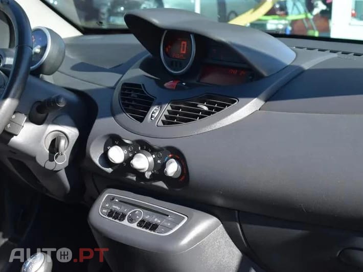 Renault Twingo Outro Baixa de Preço