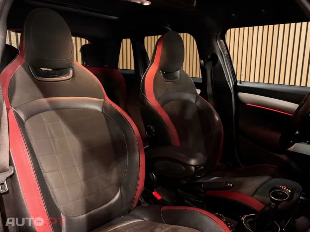 MINI Cooper Cooper SD Auto