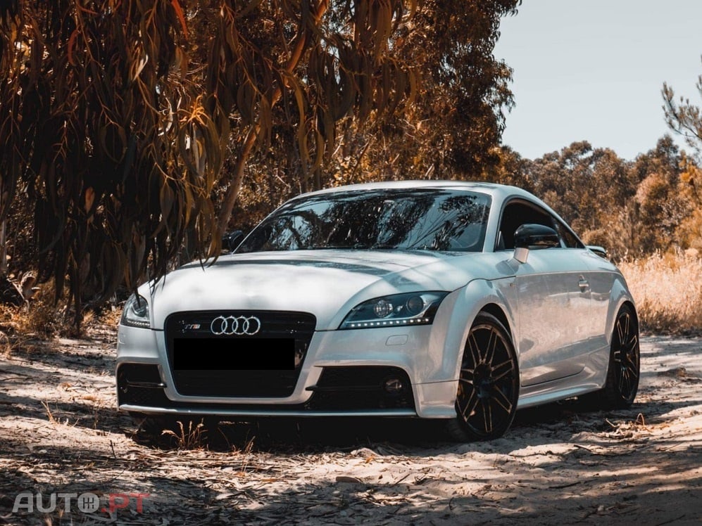 Audi TTS Quattro S-Tronic