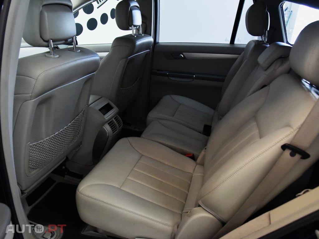 Mercedes-Benz R 320 CDi 4-Matic