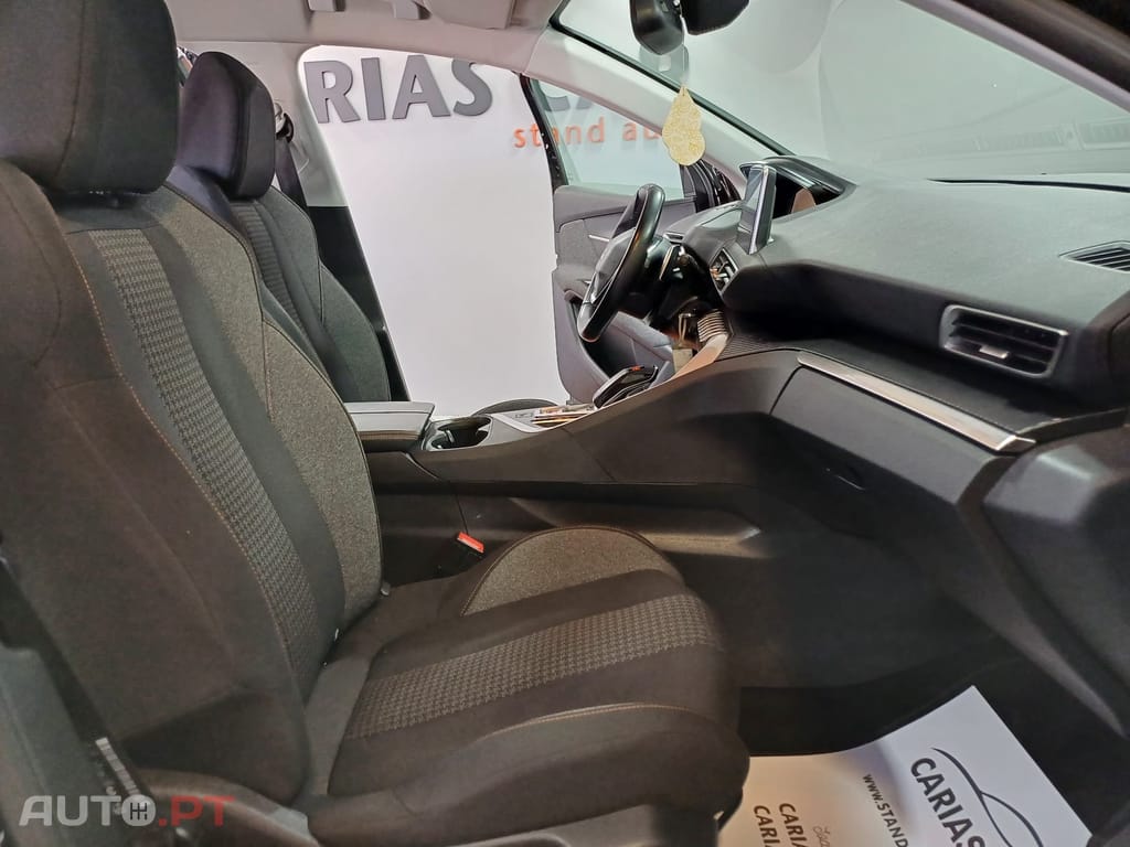 Peugeot 3008 1.5 BlueHDi Allure EAT8