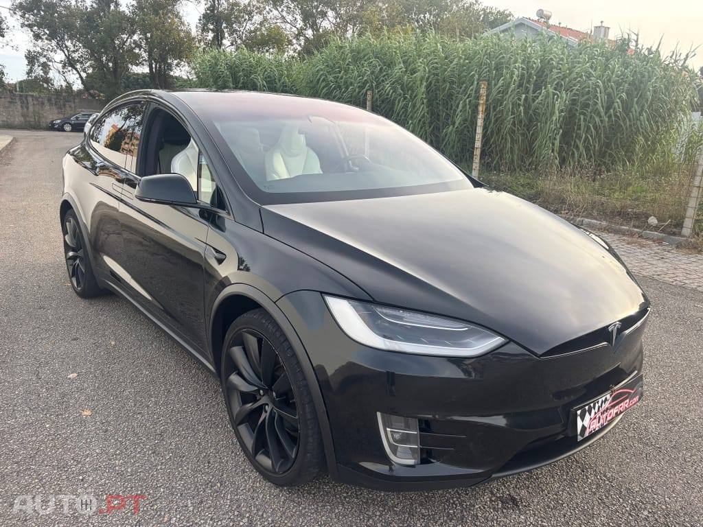 Tesla Model X 100 kWh Long Range Plus AWD