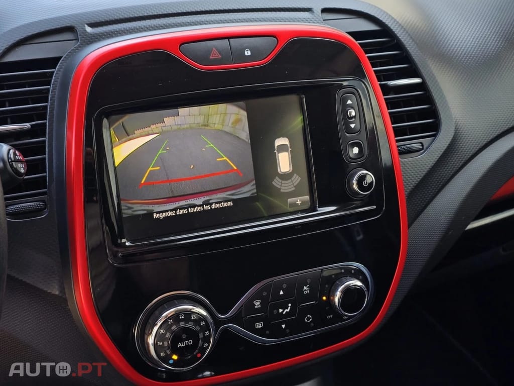 Renault Captur 1.2 TCE HELLY HANSEN (EDC)