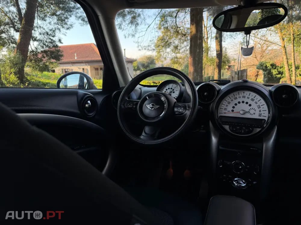 MINI Countryman One D