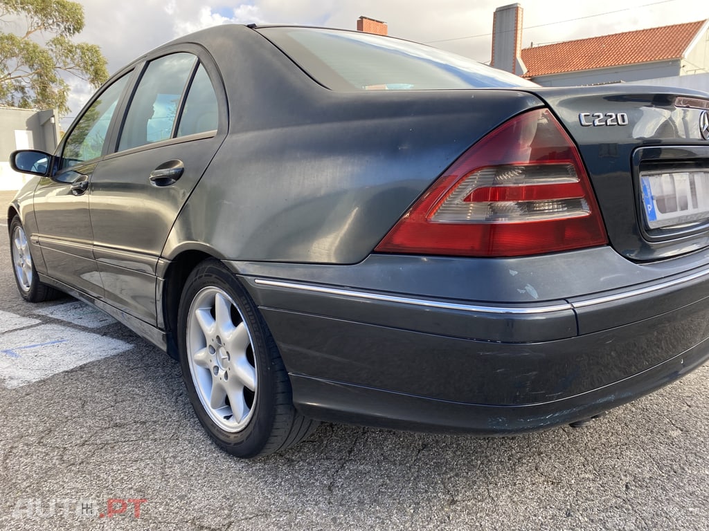 Mercedes-Benz C 220 AvantGuarde