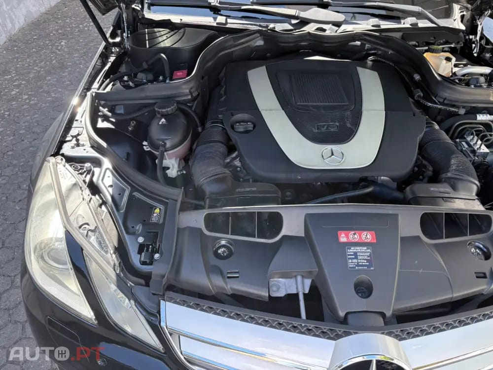 Mercedes-Benz E 350 CGi Avantgarde BlueEfficiency Auto