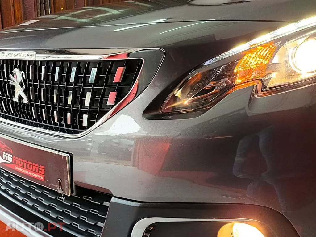 Peugeot 2008 1.2 PureTech Allure