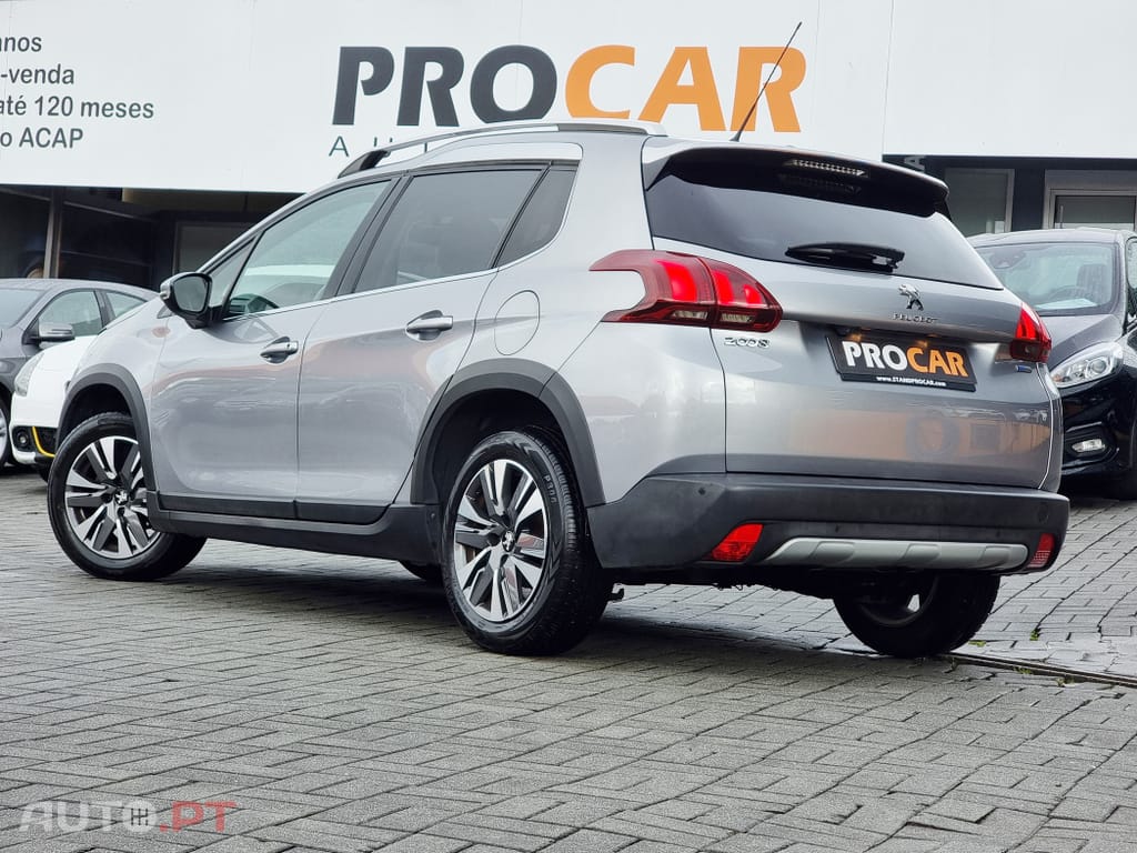 Peugeot 2008 1.2 PureTech Allure