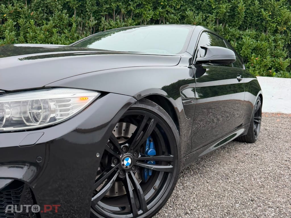 BMW M4 Auto