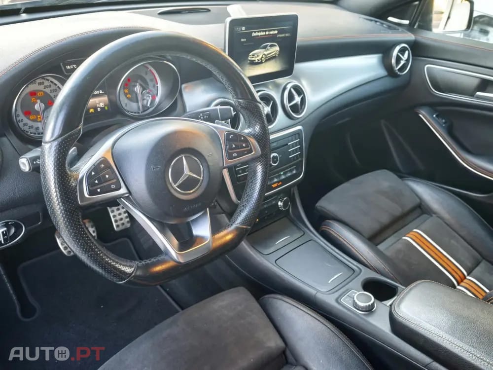 Mercedes-Benz CLA 220 (CDI) d 4Matic 7G-DCT Orange Art Edition